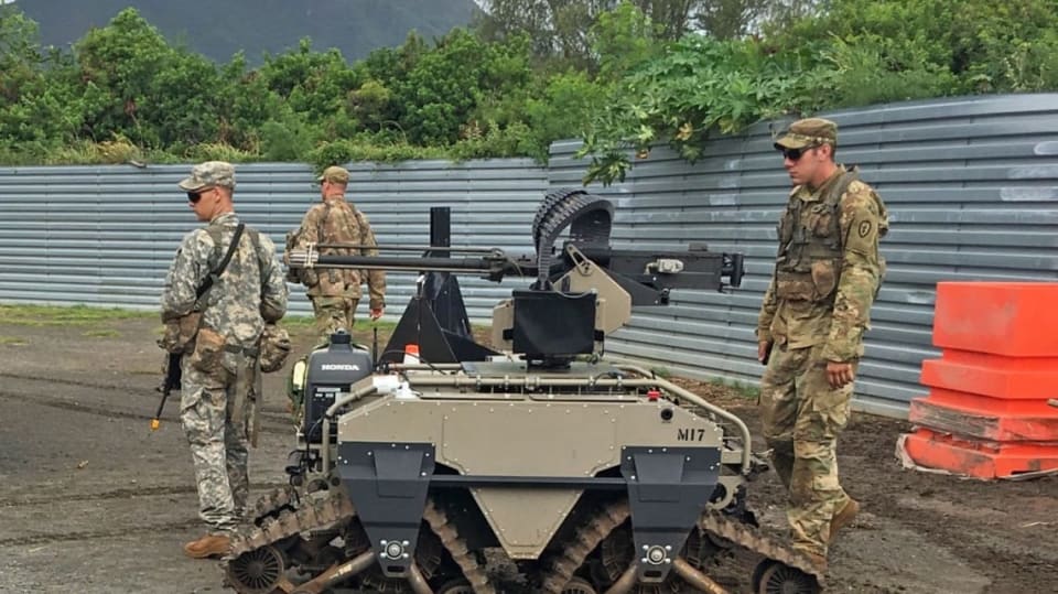 MUTT - nový pomocník US Army - s těžkým kulometem a obsluhou